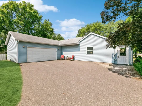 418 W 6th St, Monticello, MN 55362