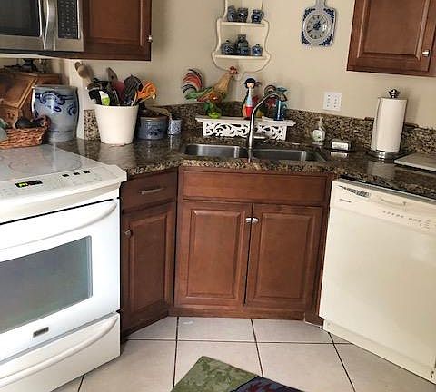 3rd image of 13572 Las Brisas Way