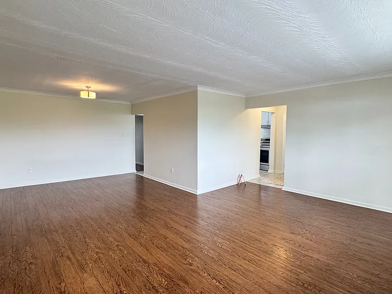 242 Wilmington Ave #3 — Photo 6