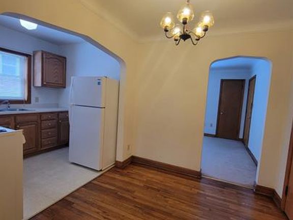 5th image of 1496 Larpenteur Ave W APT 2