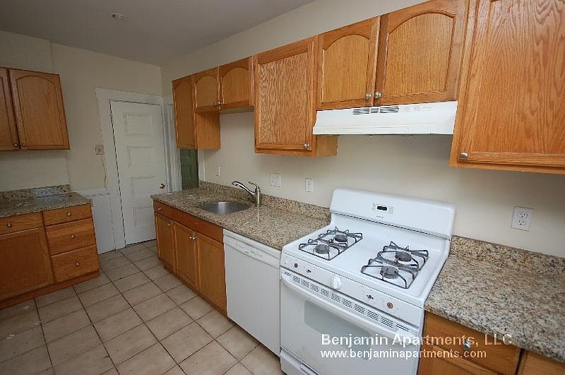 1st image of 31 Quint Ave #2