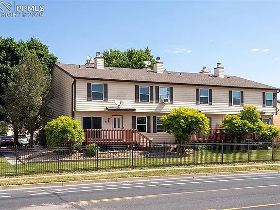 2nd image of 4505 Lamplighter Cir