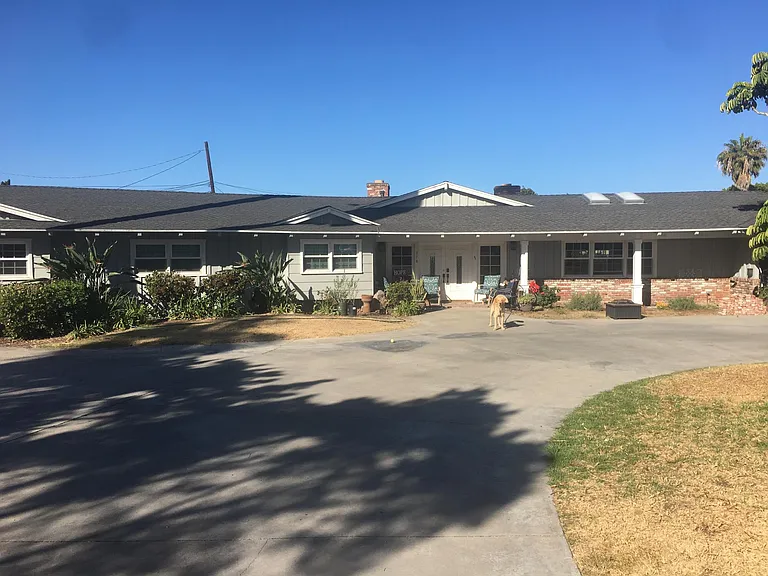 378 Hilltop Dr — Photo 15