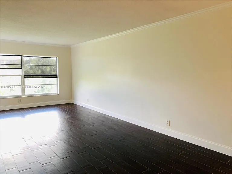2850 N Palm Aire Dr #404 — Photo 7