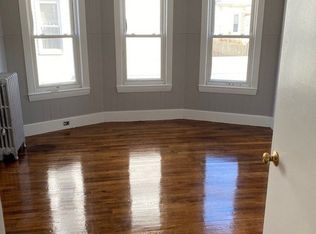 387 Salem St APT 1, Medford, MA 02155