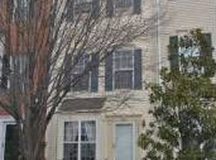 2461 Old Silo Ct, Herndon, VA 20171