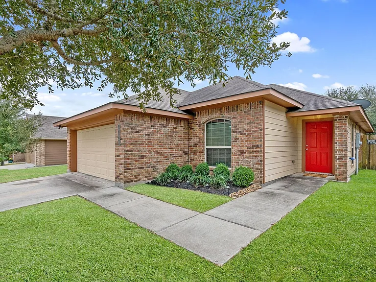 967 Oak Terrace Dr — Photo 2