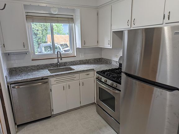 5th image of 2125 Marywood Dr