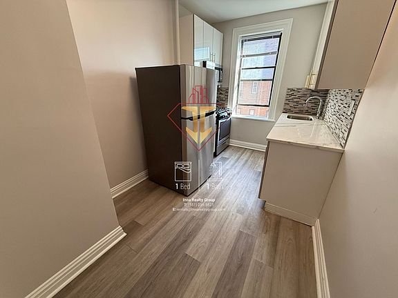 4th image of 5301-5303 Palisade Ave #A32