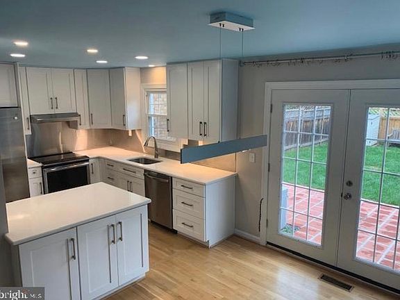 5th image of 1539 Candlewick Ct
