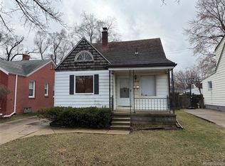 20048 Washtenaw St, Harper Woods, MI