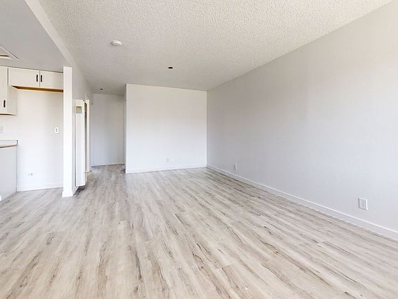 2nd image of 11938 York Ave APT 3