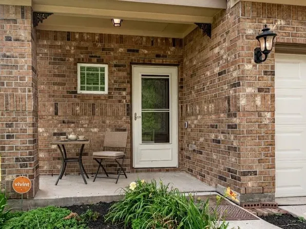 901 Jefferson Ave, Cleveland, TX 77327