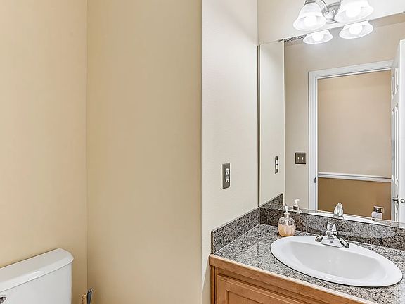 4th image of 28441 33rd Ln S