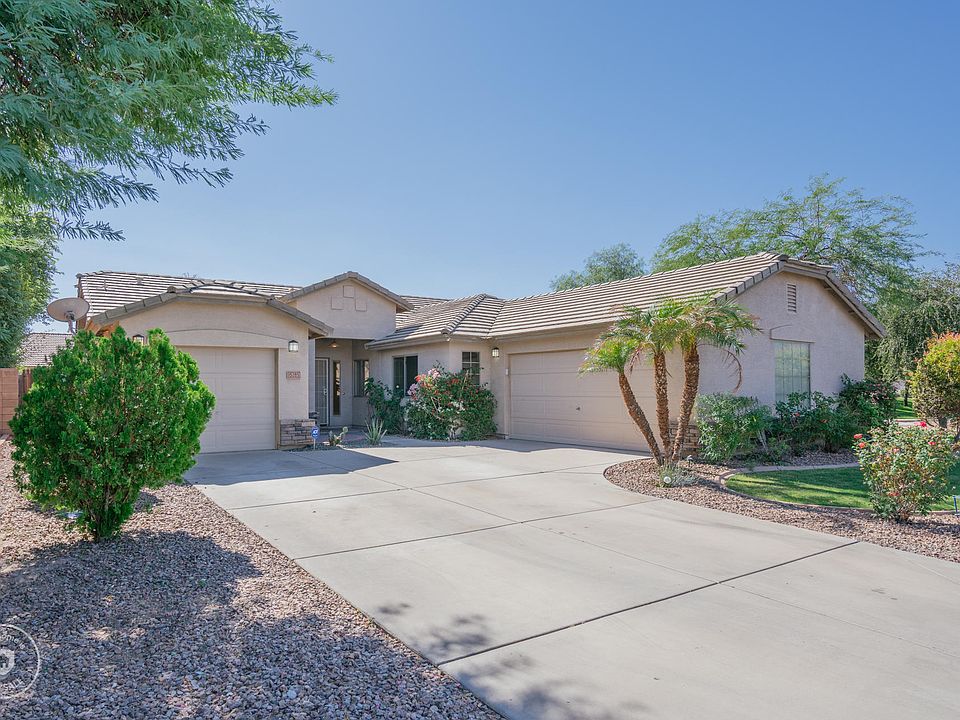 1st image of 15285 W Crocus Dr