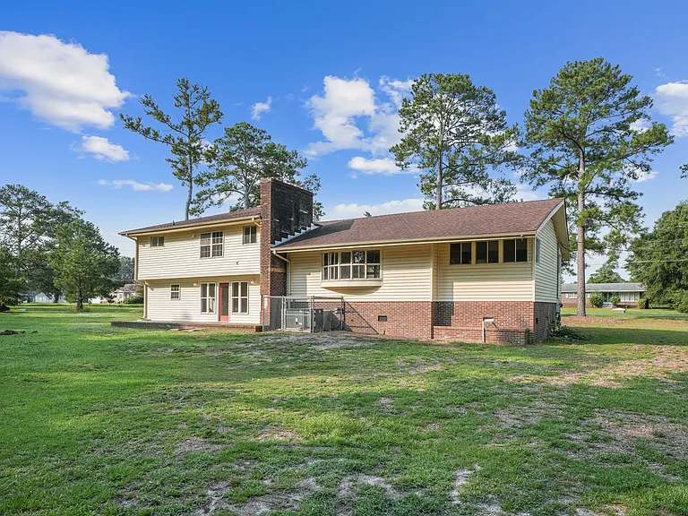 607 Longleaf Ave — Photo 7