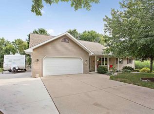 2019 Falcon Ridge Trl, Green Bay, WI 54313