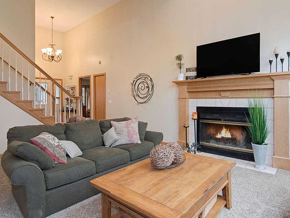 3rd image of 16639 Rolling Oaks Dr