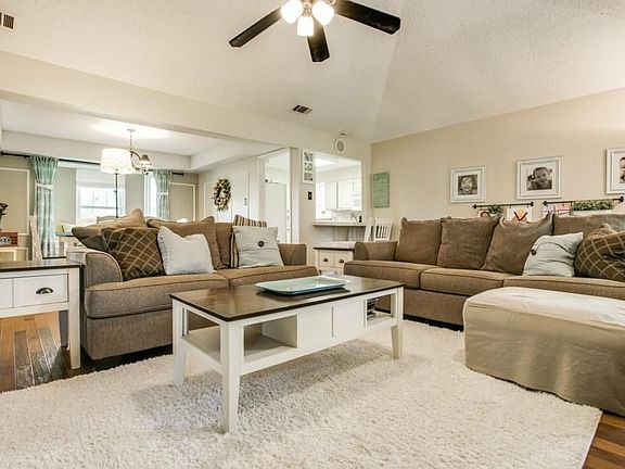 5th image of 103 Elmwood Dr