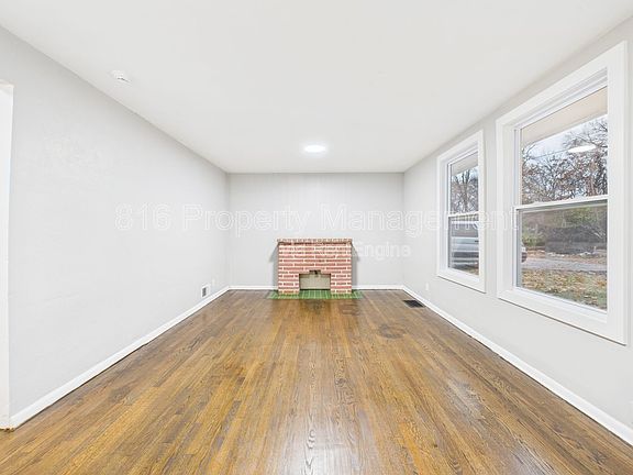 4th image of 7560 Prospect Ave APT F