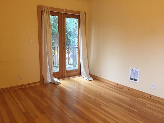 5th image of 4621 51st Ave S
