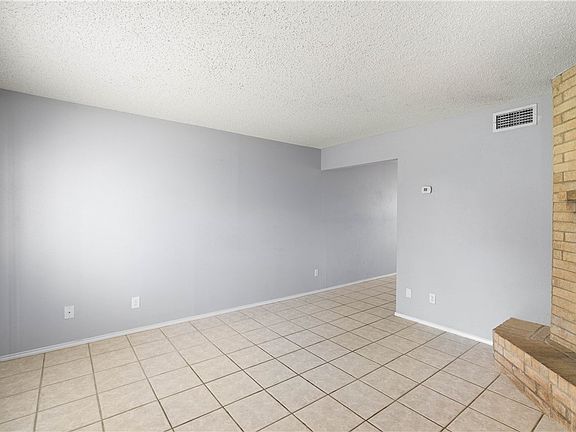 2nd image of 6702 Everhart Rd #W105