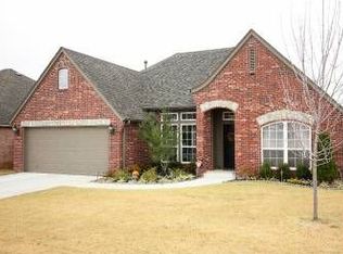 5012 E El Paso St, Broken Arrow, OK 74014