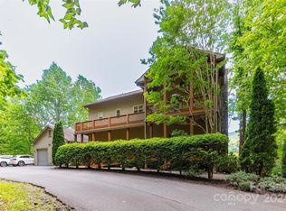 100 White Oak Point #2, Whittier, NC 28789