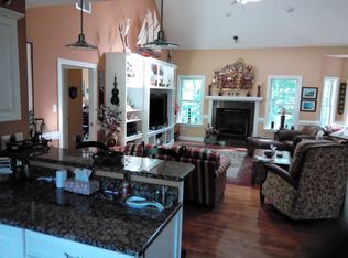 503 Broad Creek Dr, Washington, NC 27889