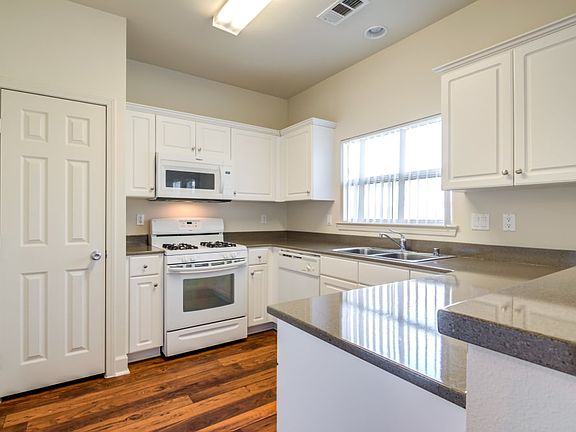 4th image of 148 Santa Rosa Dr #3B-2Ba