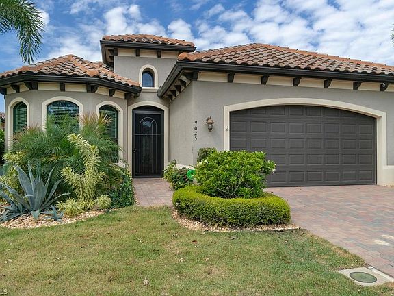 2nd image of 9025 Isla Bella Cir