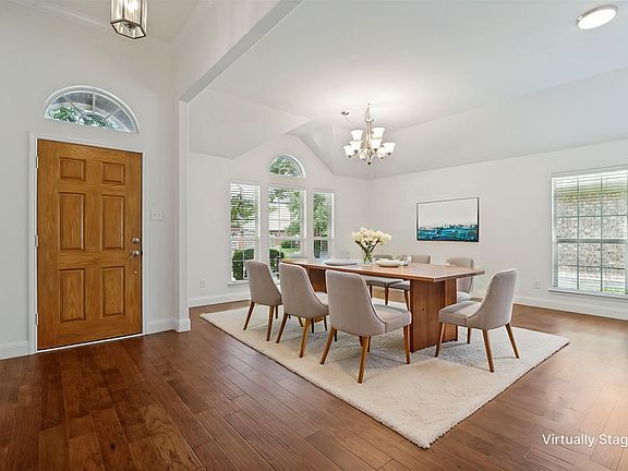 4th image of 1480 Brittany Way