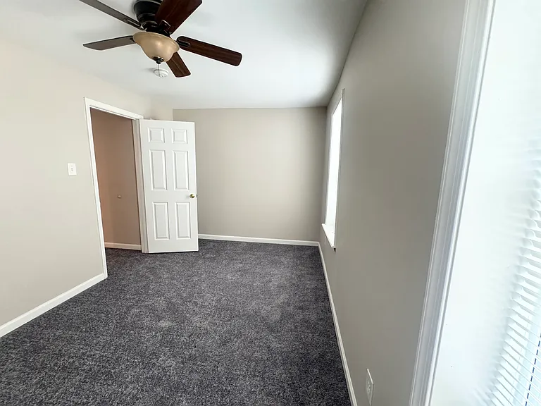 3510 Wallace St — Photo 46