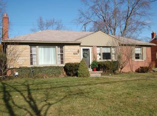 18882 Beverly Rd, Beverly Hills, MI 48025