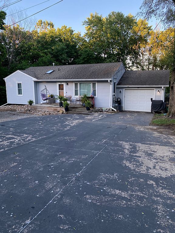805 N Court St - Property Image