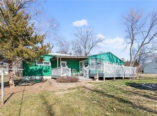 11321 W 53rd Ter, Shawnee, KS 66203