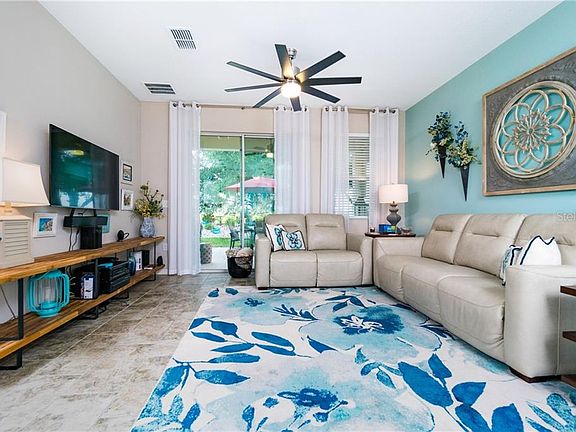 4th image of 8830 Tuscany Isles Dr