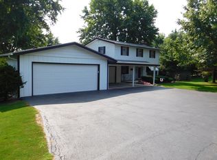 1120 Mill Rd, Rockford, IL 61108