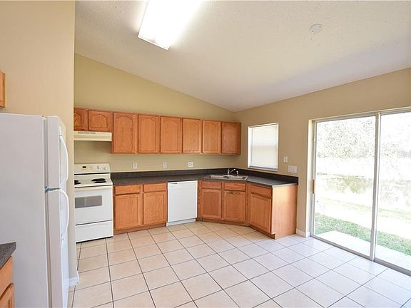 4th image of 308 Coventry Estates Blvd
