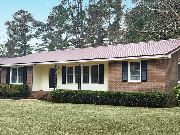72 Elizabeth Drive, Whiteville, NC 28472