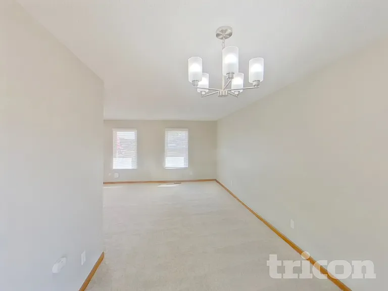 1040 Catherwood Dr — Photo 7
