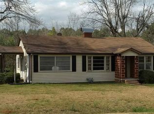 1513 N Forest Ave, Hartwell, GA 30643