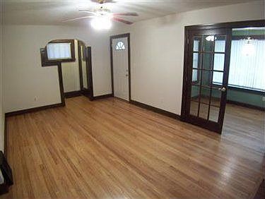 4th image of 3421 W 131st St