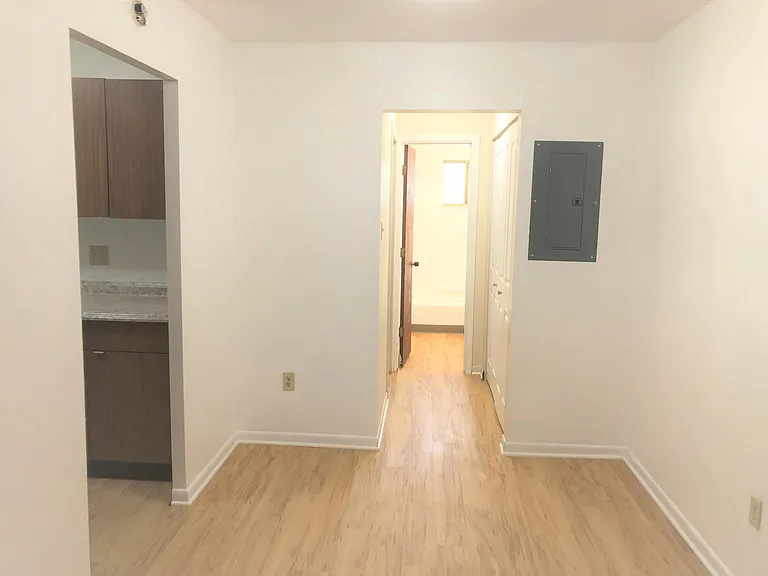 6350 Forward Ave #25 — Photo 6