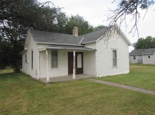 211 E Pine St, Kenesaw, NE 68956