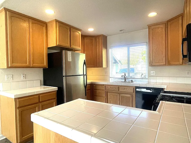 164 Highlands Ct — Photo 4