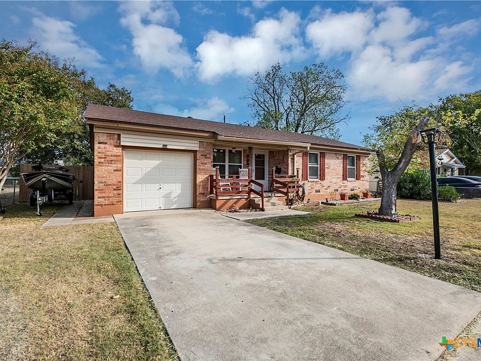 1st image of 2508 Meadow Ln