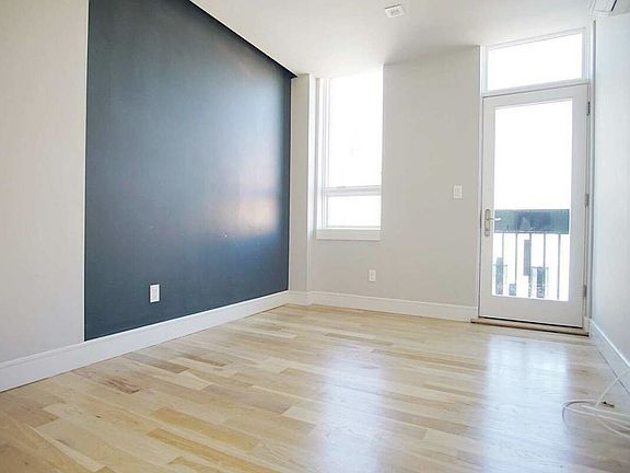 2nd image of 198 Clifton Pl #3AA