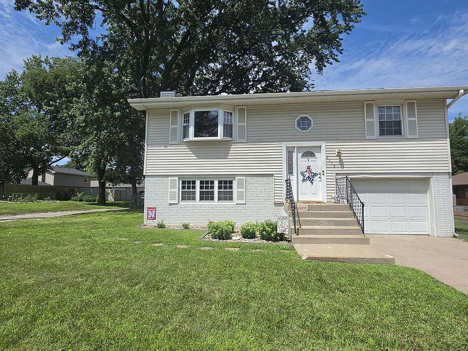 1st image of 3713 S 56th St