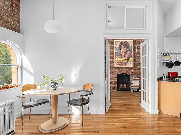 5th image of 115 8th Ave APT 9